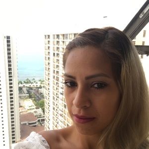 Meet your Posher, Rosy